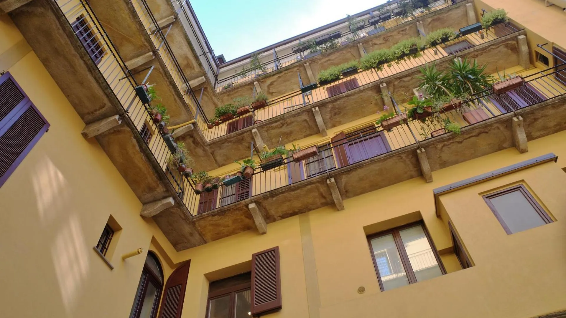 Porta Nuova Suites Μιλάνο Bed and Breakfast